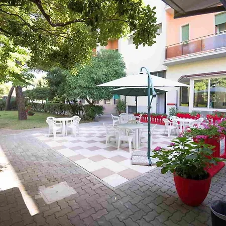 Casa Per Ferie Nostra Signora Tonfano Марина-ди-Пьетрасанта